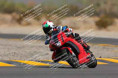 media/Sep-11-2022-SoCal Trackdays (Sun) [[81b7e951af]]/Turn 5 (1110am)/